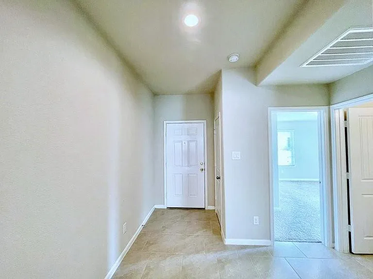 3822 McDonough Way — Photo 4
