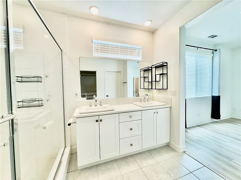 1868 S Westside Dr #28 — Photo 24