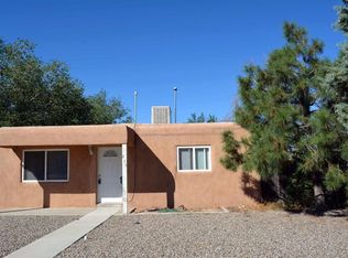 215 General Chennault St NE, Albuquerque, NM 87123