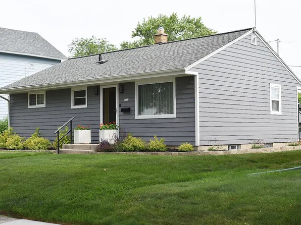3112 East Cudahy AVENUE, Saint Francis, WI 53235