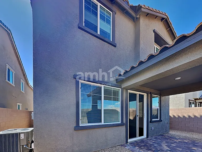 10122 Cathedral Spires Ave — Photo 17
