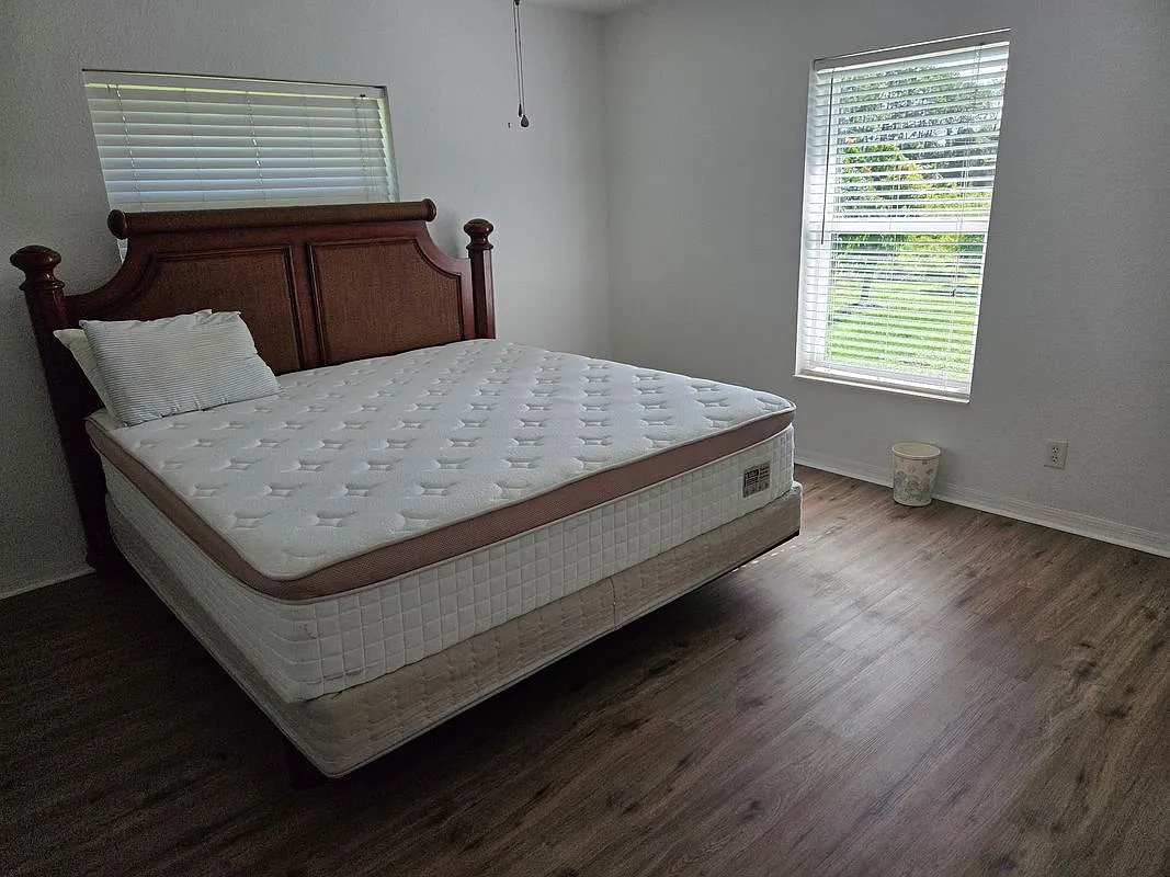 3 bed, 2.0 bath, 1556 sqft, $2,000 — Photo 4
