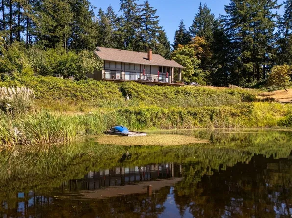 5320 Old West Saanich Rd, Saanich, BC V9E 2A9