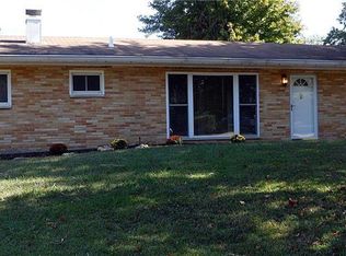 14 Country Squire Ct, Saint Louis, MO