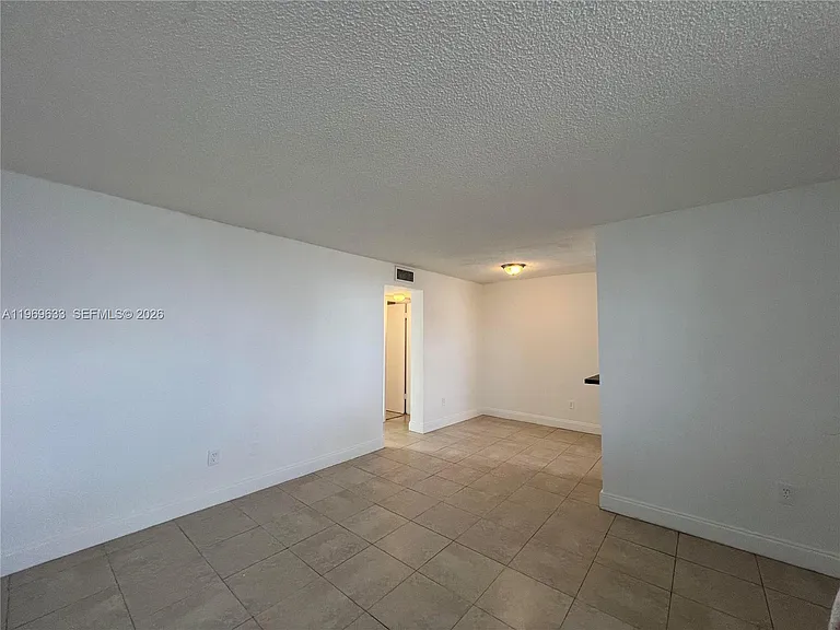 1801 S Treasure Dr #504 — Photo 4