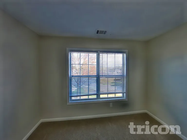 238 Greenland Dr — Photo 11