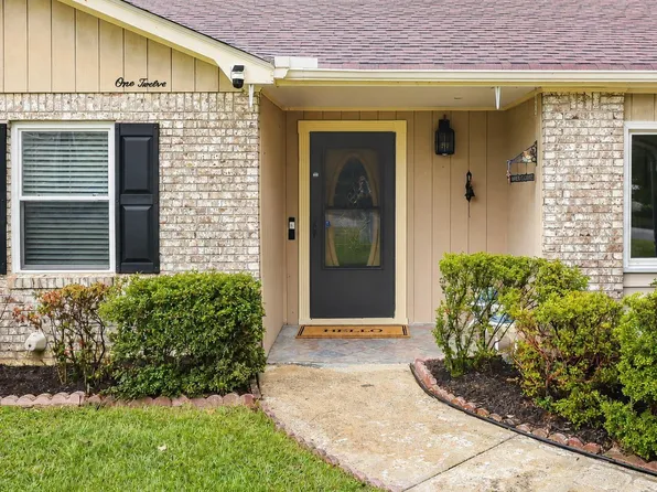 112 New Market Dr, Lexington, SC 29073