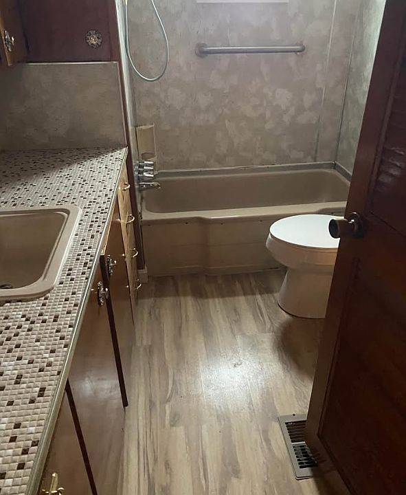 1st image of 261 Newbury St
