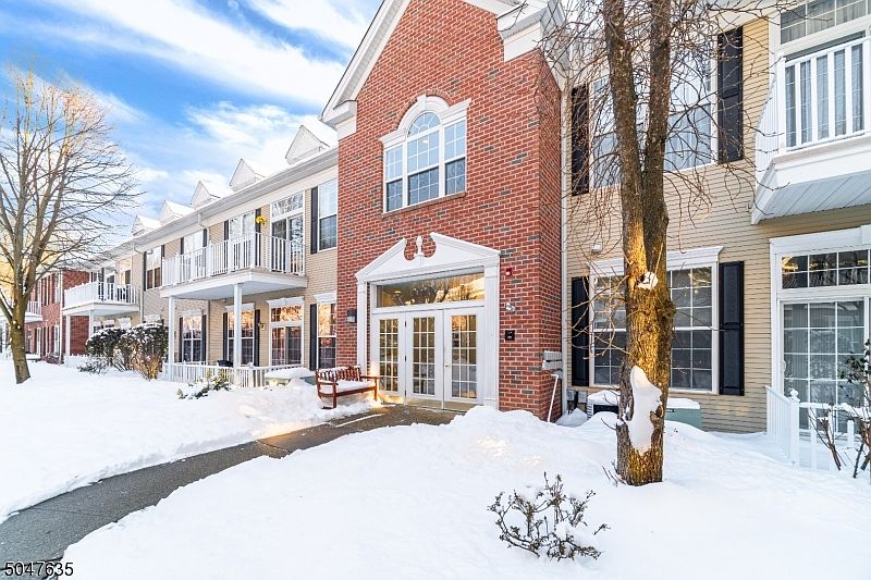 1st image of 1202 Four Seasons Dr