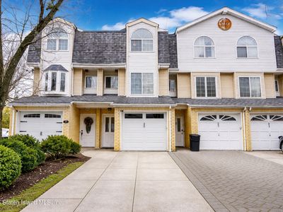 25 Elkhart St, Staten Island, NY, 10308