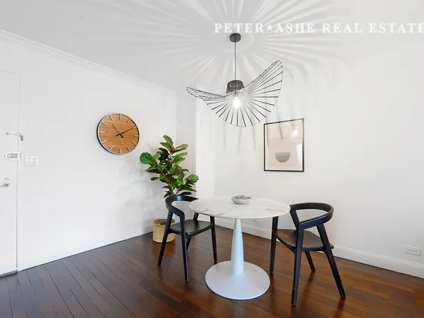 220 East 65th Street image 3 of 24