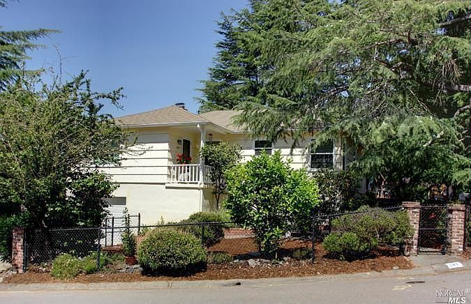1st image of 147 Broadmoor Ave
