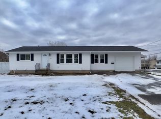 4989 Driftwood Dr, Liverpool, NY 13088