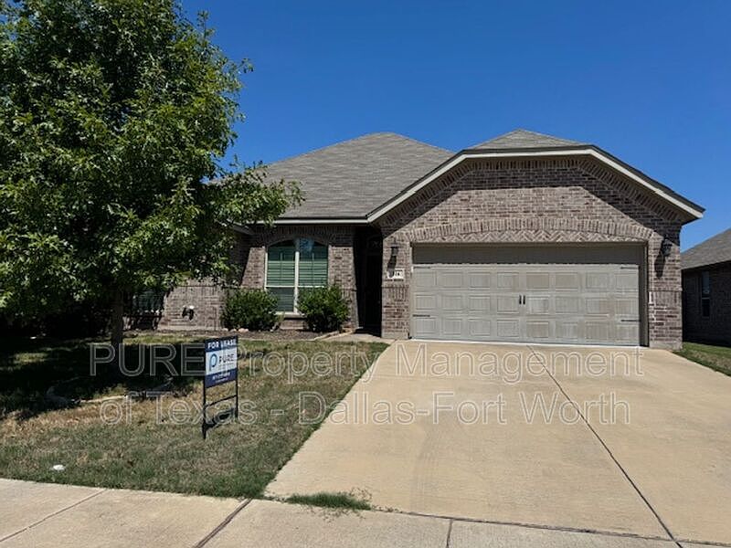 1st image of 316 Little John Ct