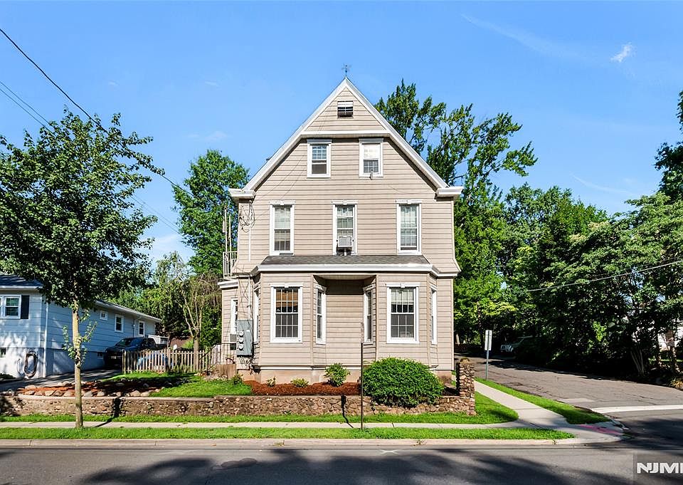 1st image of 809 Park Ave