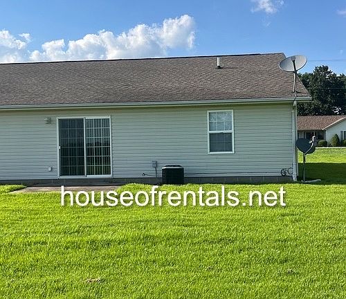 2nd image of 1405 Marion St