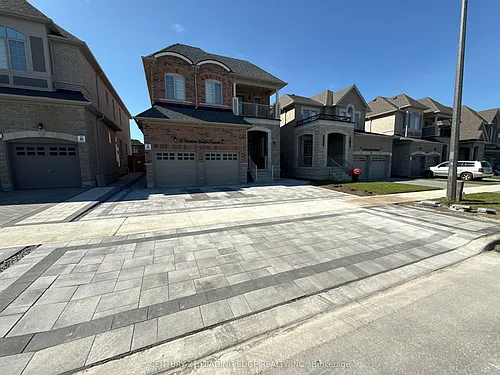 11 Northern Breeze Cres #LOWER Photo 1
