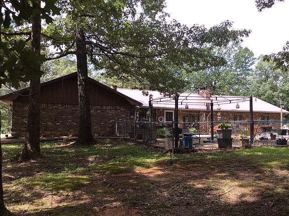 3rd image of 419 County Road 7301