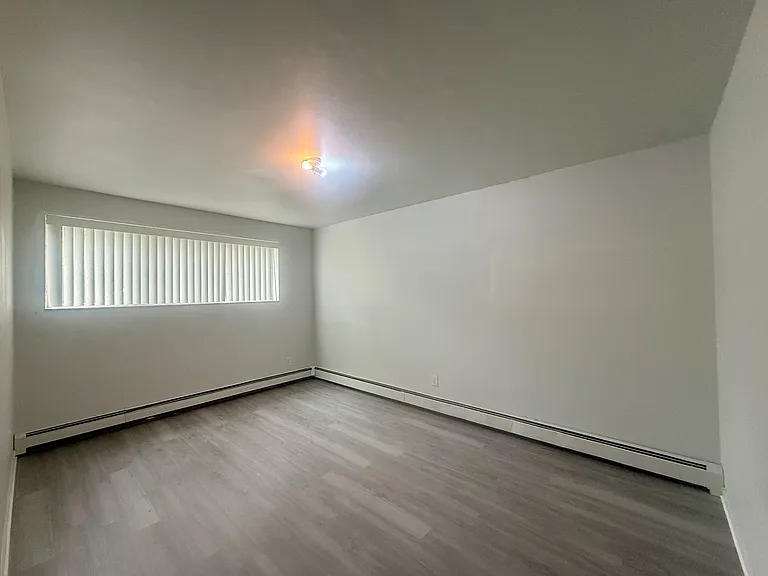 410 S Revena Blvd — Photo 10