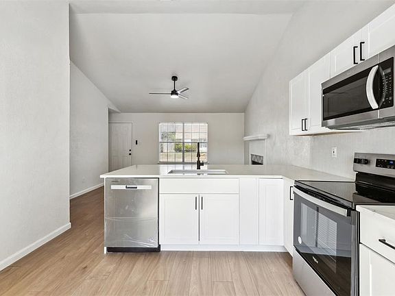 2nd image of 4612 Baytree Dr