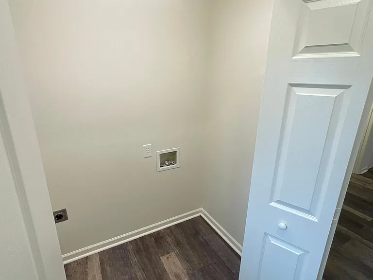 947 Nichols Rd — Photo 12