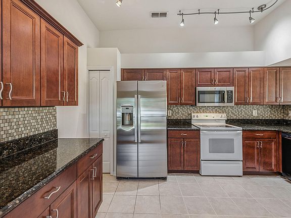 3rd image of 1378 Mainsail Dr Unit 1721