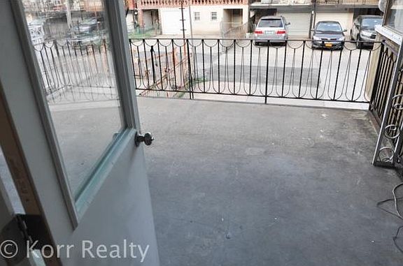 5th image of 2161 E 27th St