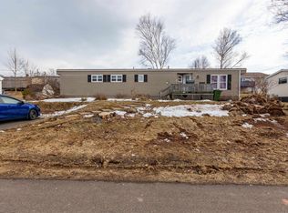 102 Heritage Dr, Cornwall, PE C0A1H5