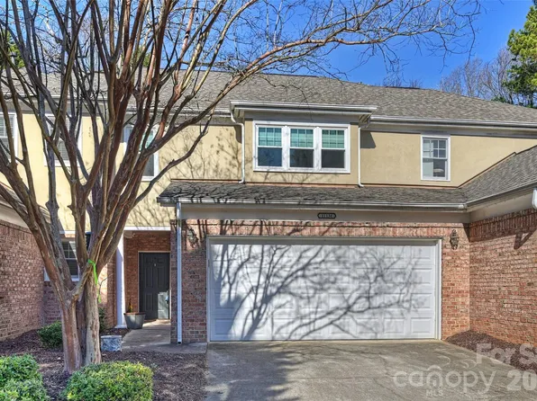 11134 Villa Trace Pl, Charlotte, NC 28277