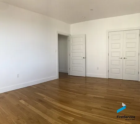 Rented by FirstService Realty (legacy) | media 6