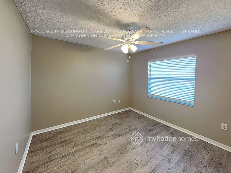 120 Mango Ct — Photo 11