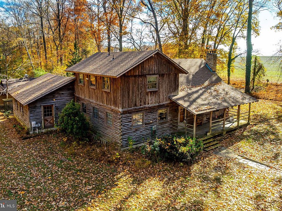 1st image of 5742 Brooks Woods Rd