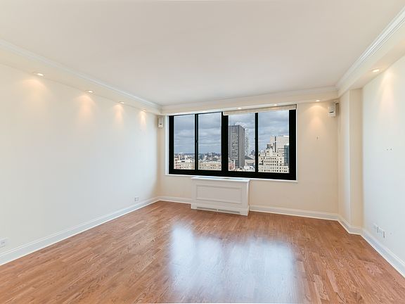 4th image of 40 E 94th St APT 18E