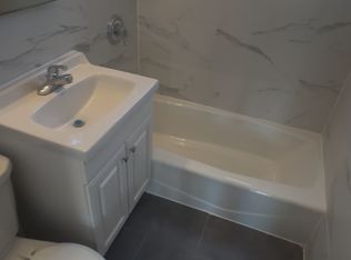 64-06 224th St, Oakland Gardens, NY 11364