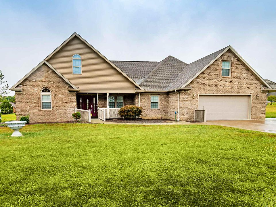1st image of 304 Hawthorne Dr
