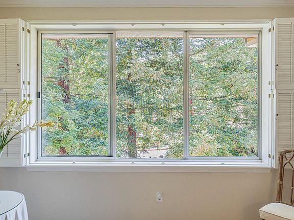 4th image of 200 Deer Valley Road #3L