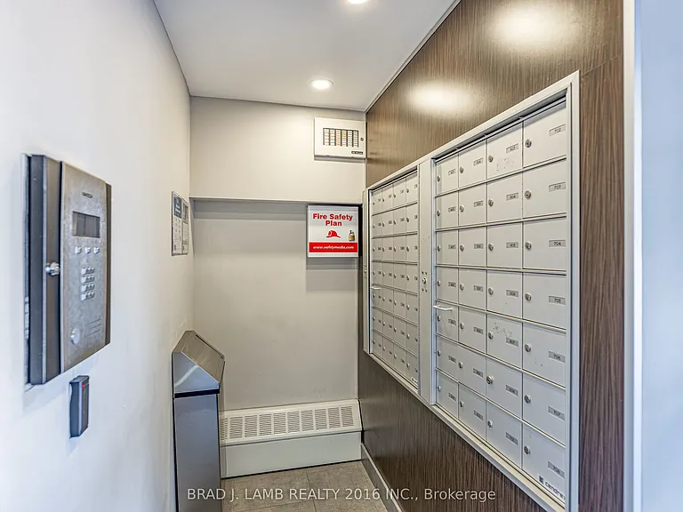 718 Lawrence Rd E #204 — Photo 8
