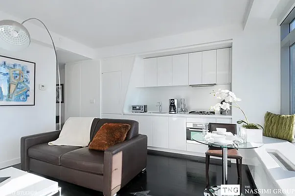 Rented by TNG Nassimi Realty | media 13