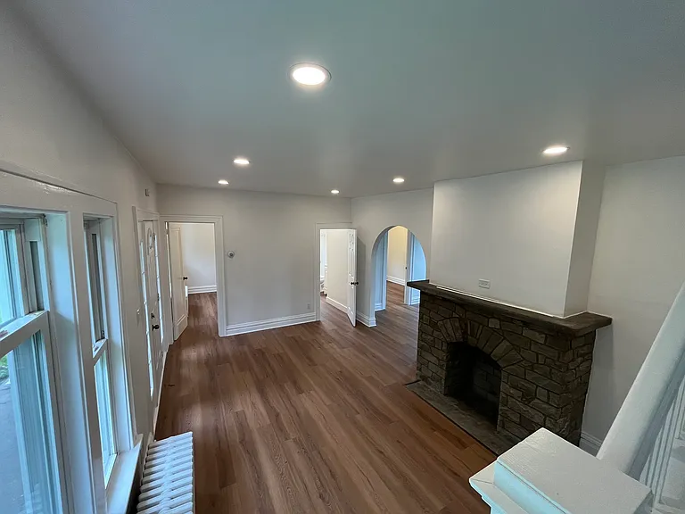 276 Mount Pleasant Rd — Photo 17