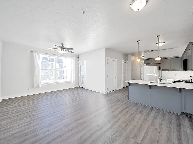 13084 S Tortola Dr #201 — Photo 5