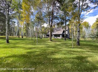 5450 W Cottonwood Canyon Rd, Wilson, WY 83014