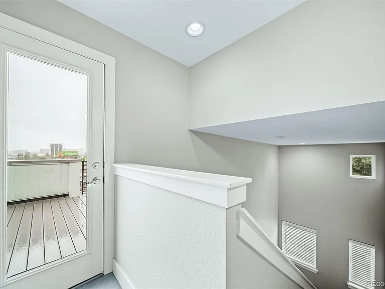 435 S Forest St #6 — Photo 35