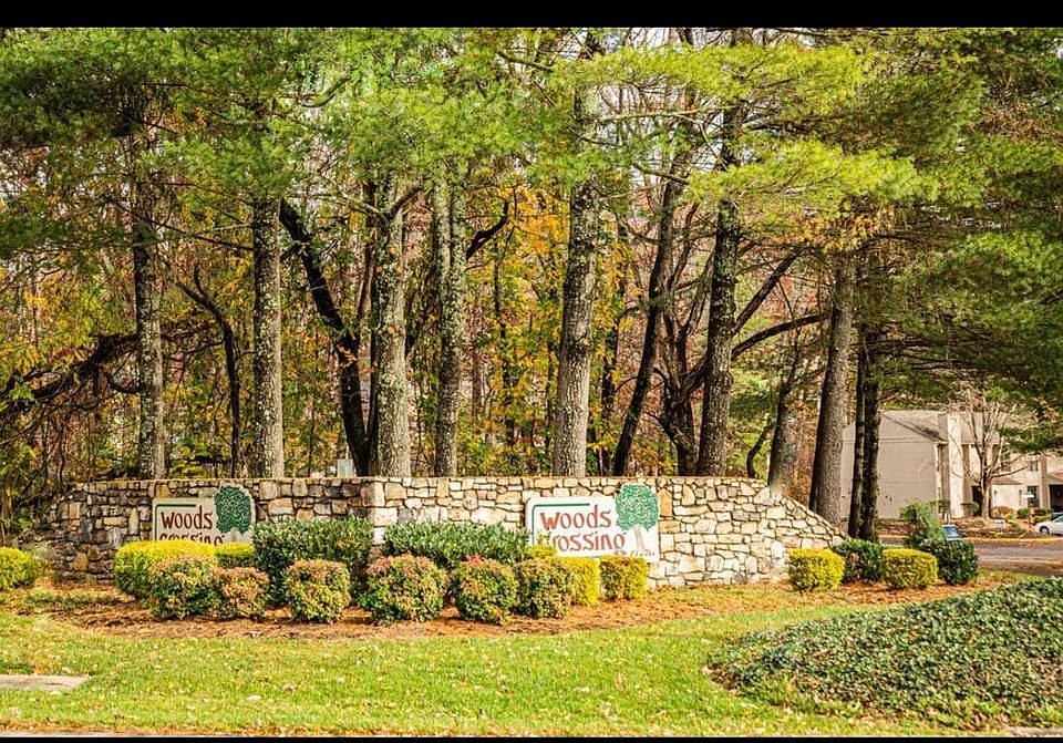 1st image of 7015 Oak Ct #7015
