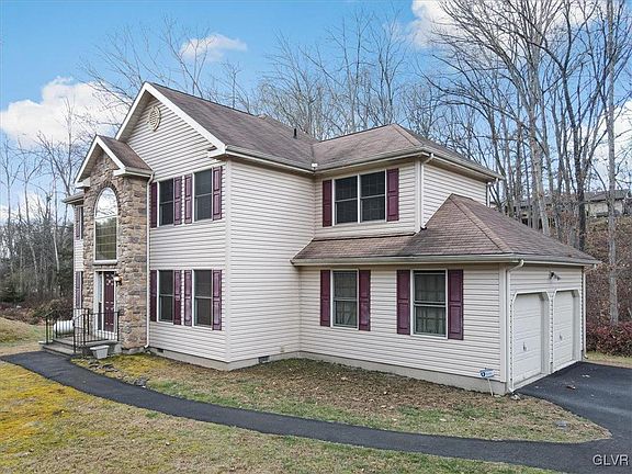 2nd image of 29 Huckleberry Dr