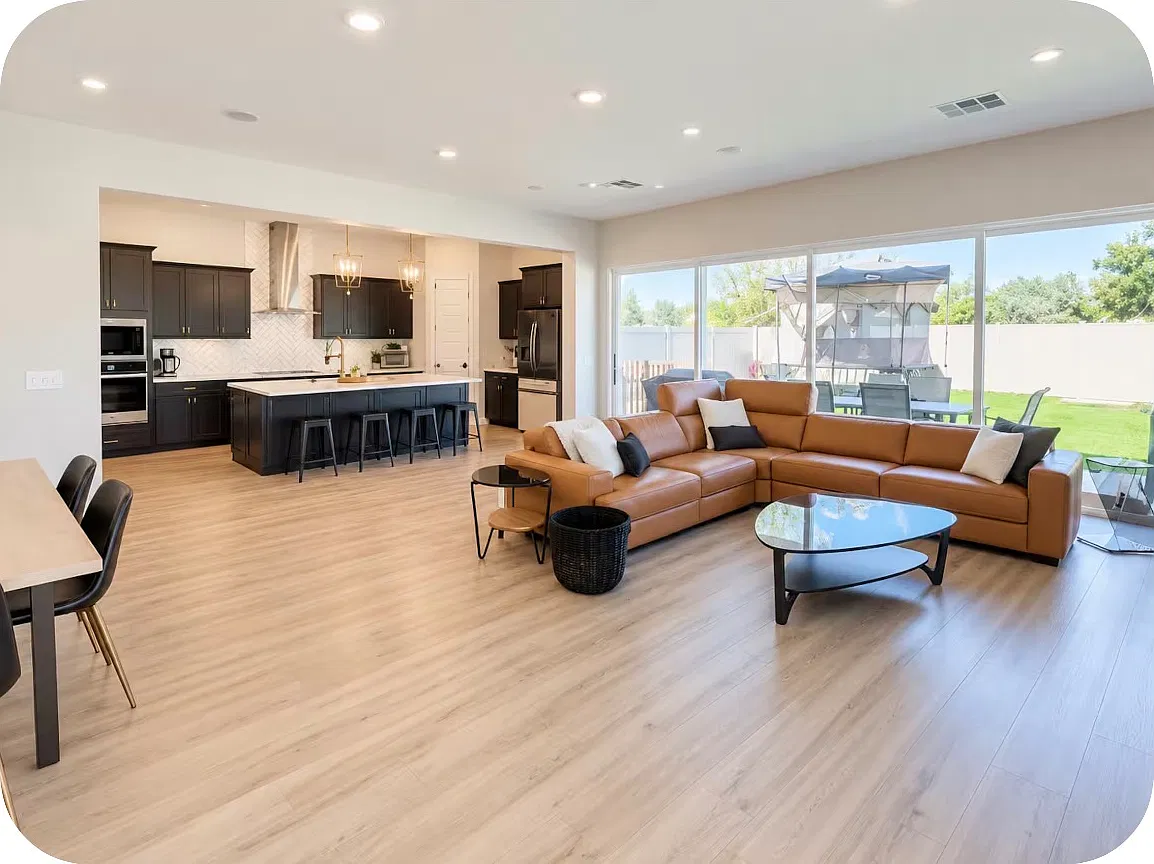 5 bed, 4.5 bath, 3590 sqft, $9,800 — Photo 1