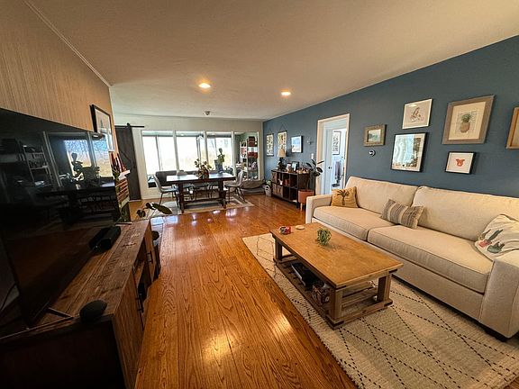 3rd image of 5914 Jordan Ave