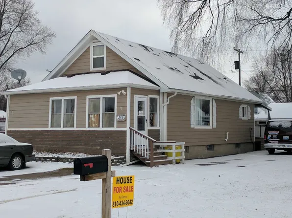 617 Saint Bernard St, Marysville, MI 48040