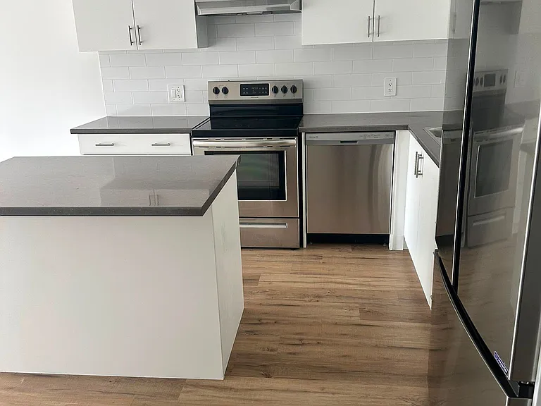 245 Dain Ave — Photo 7