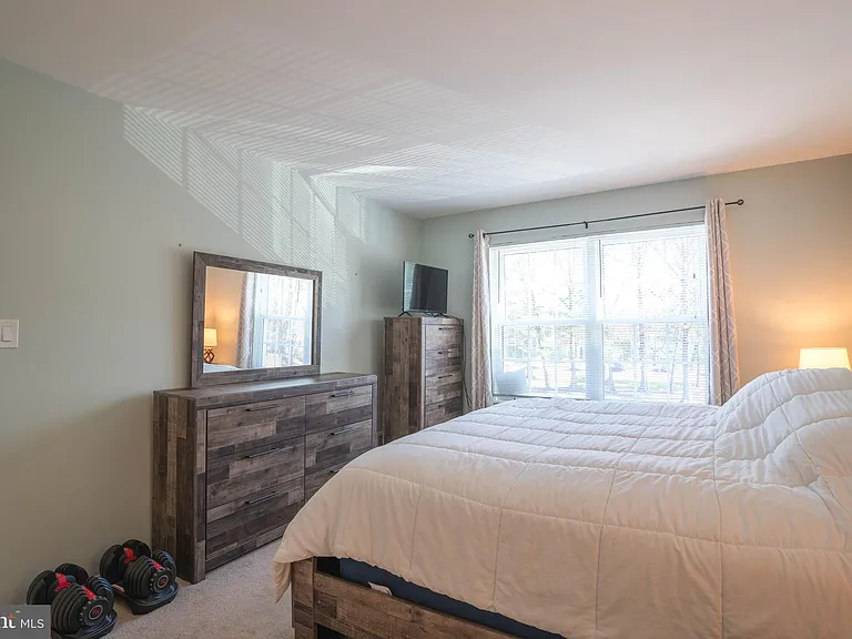 27 Chambord Ct — Photo 13