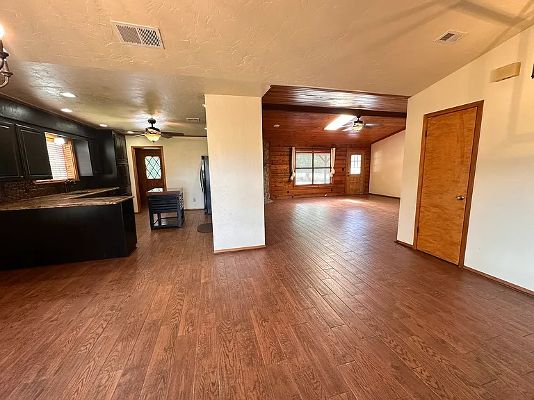 181 NW County Rd #2080 — Photo 11